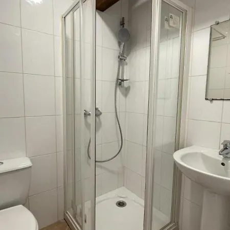 Maison Confortable Avec Grand Jardin Et Wifi Inclus - Fr-1-489-446 * Trévol